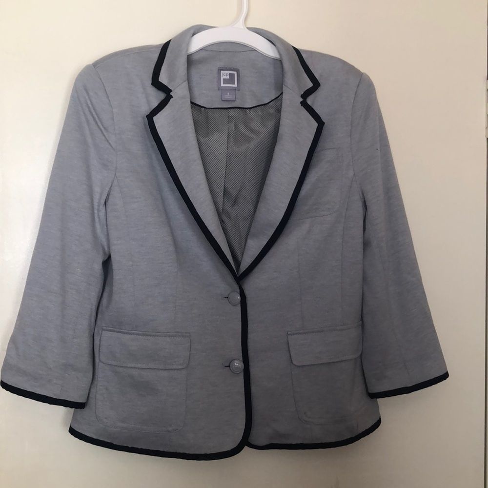 Light grey blazer